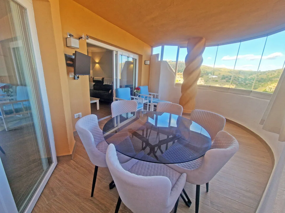 7fe600da-307c-4ca3-87f9-6d187c9e3735