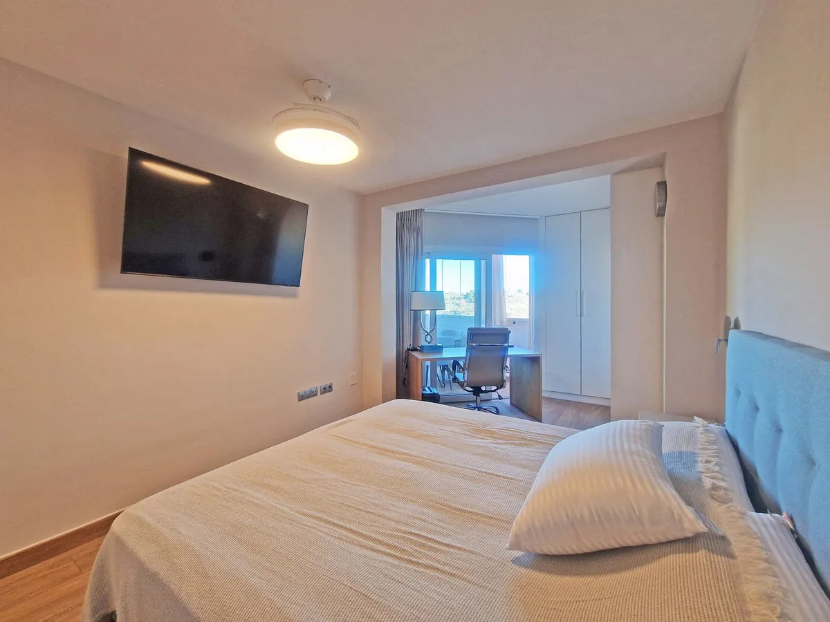 8fb559ca-b9f9-4502-bec9-53f42c11e1e5