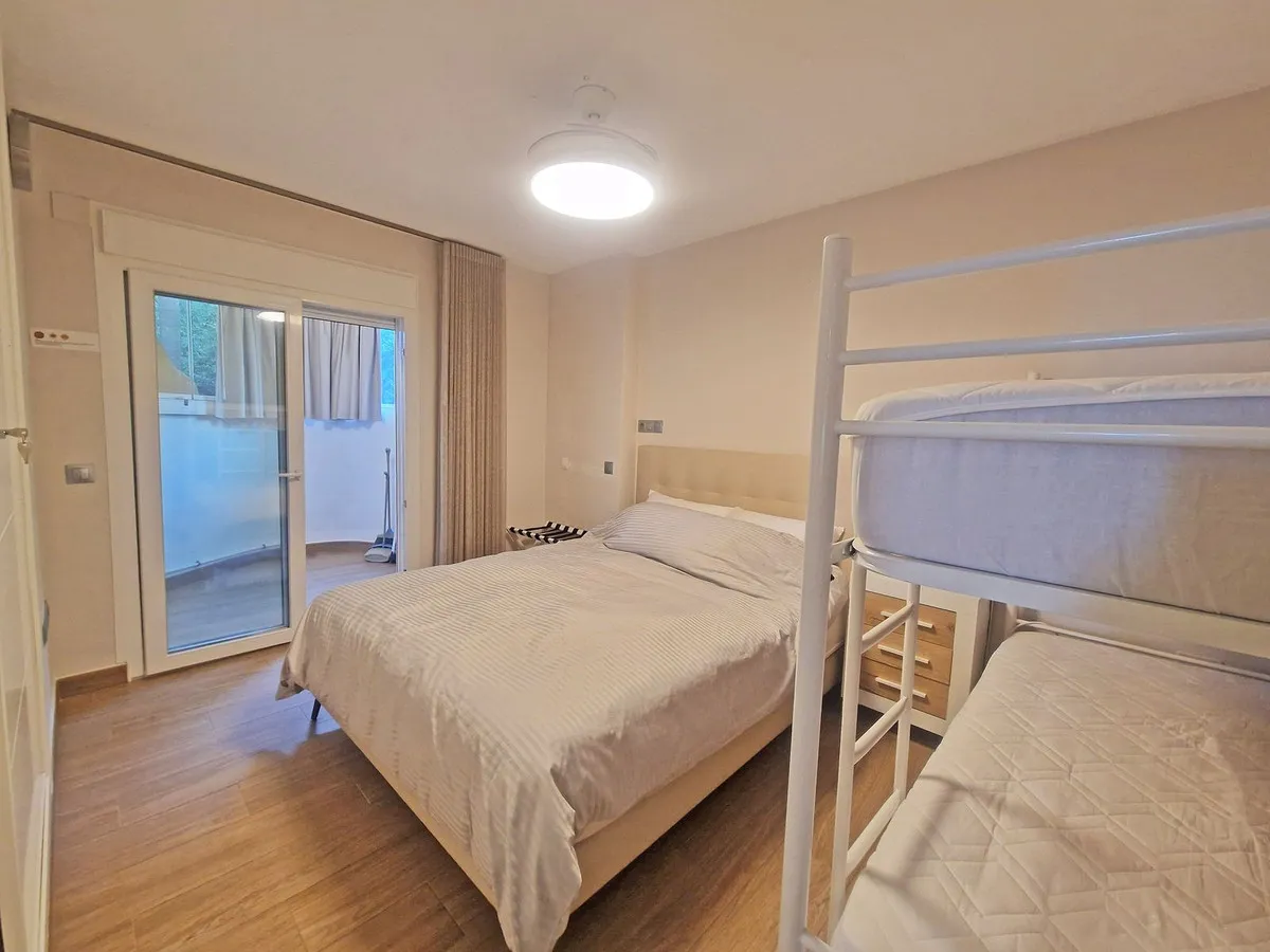 d4da88bd-d7b1-4dcd-b94f-b106fc94c944