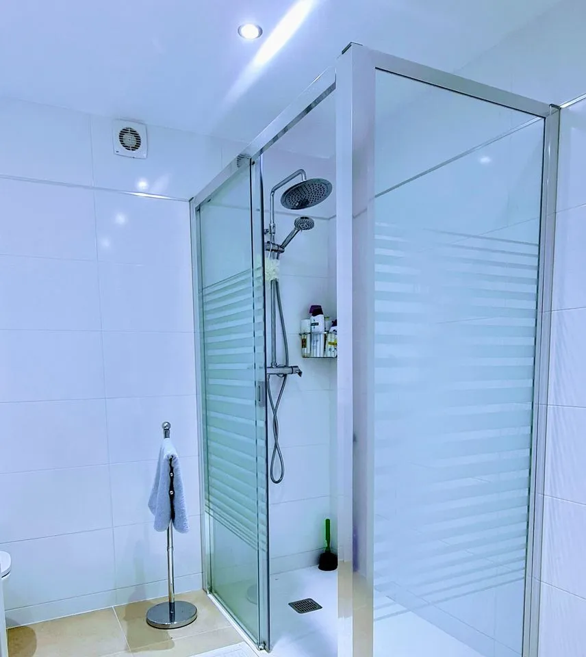 c3958812-67aa-40f3-8cb3-153872f311f6