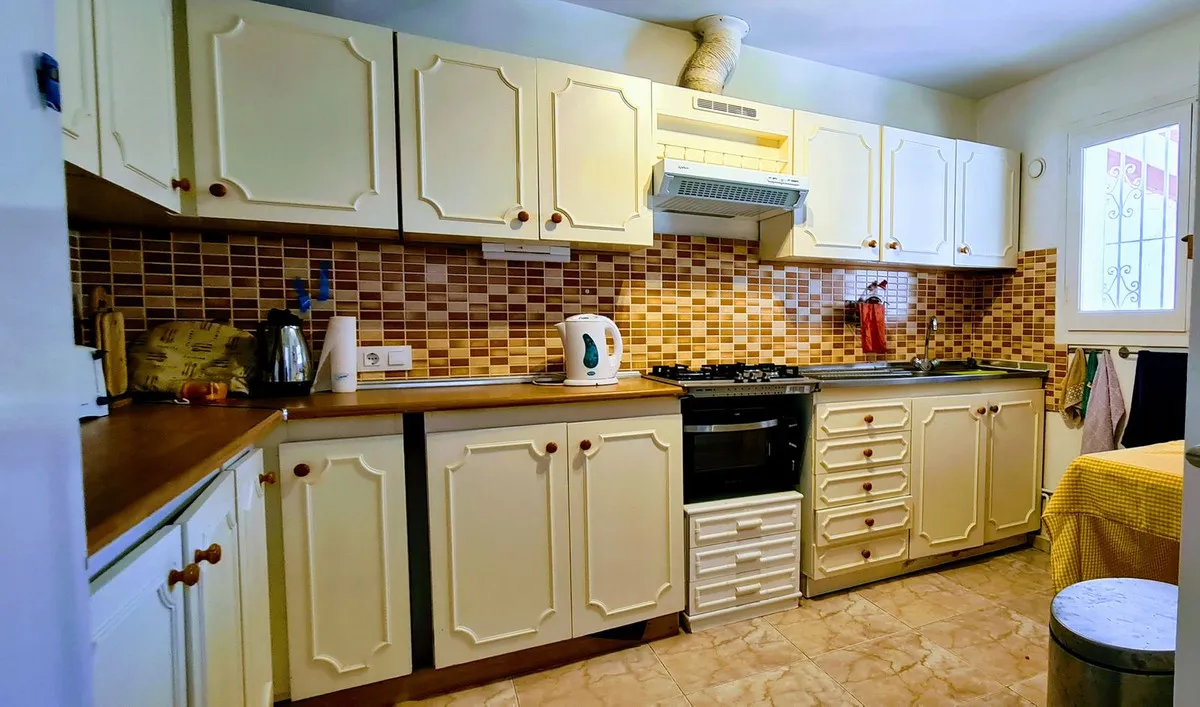 f5260cd9-ec81-485a-83aa-19c729572395