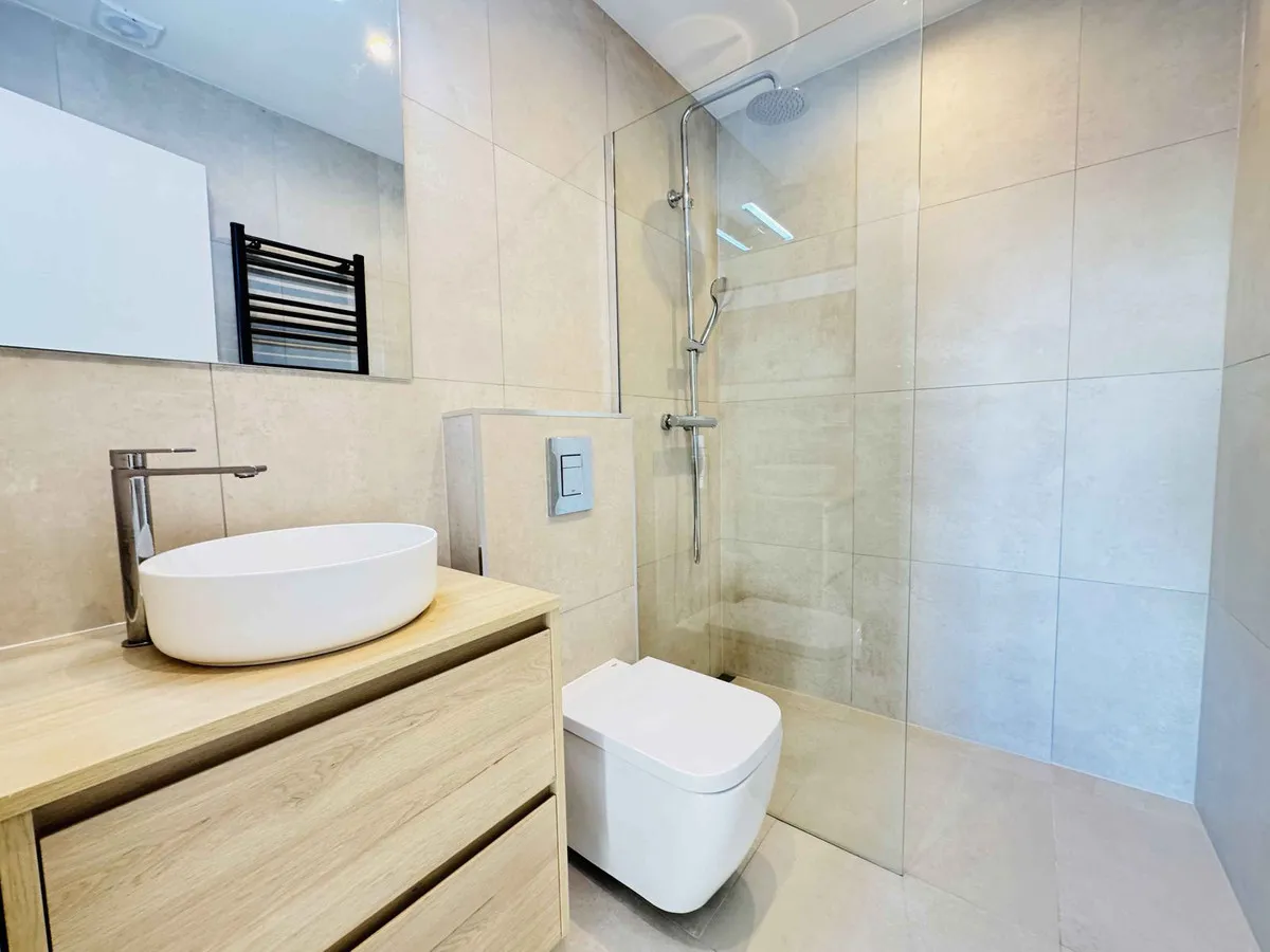 38a87247-e798-4369-83a7-d50326fb2cc0