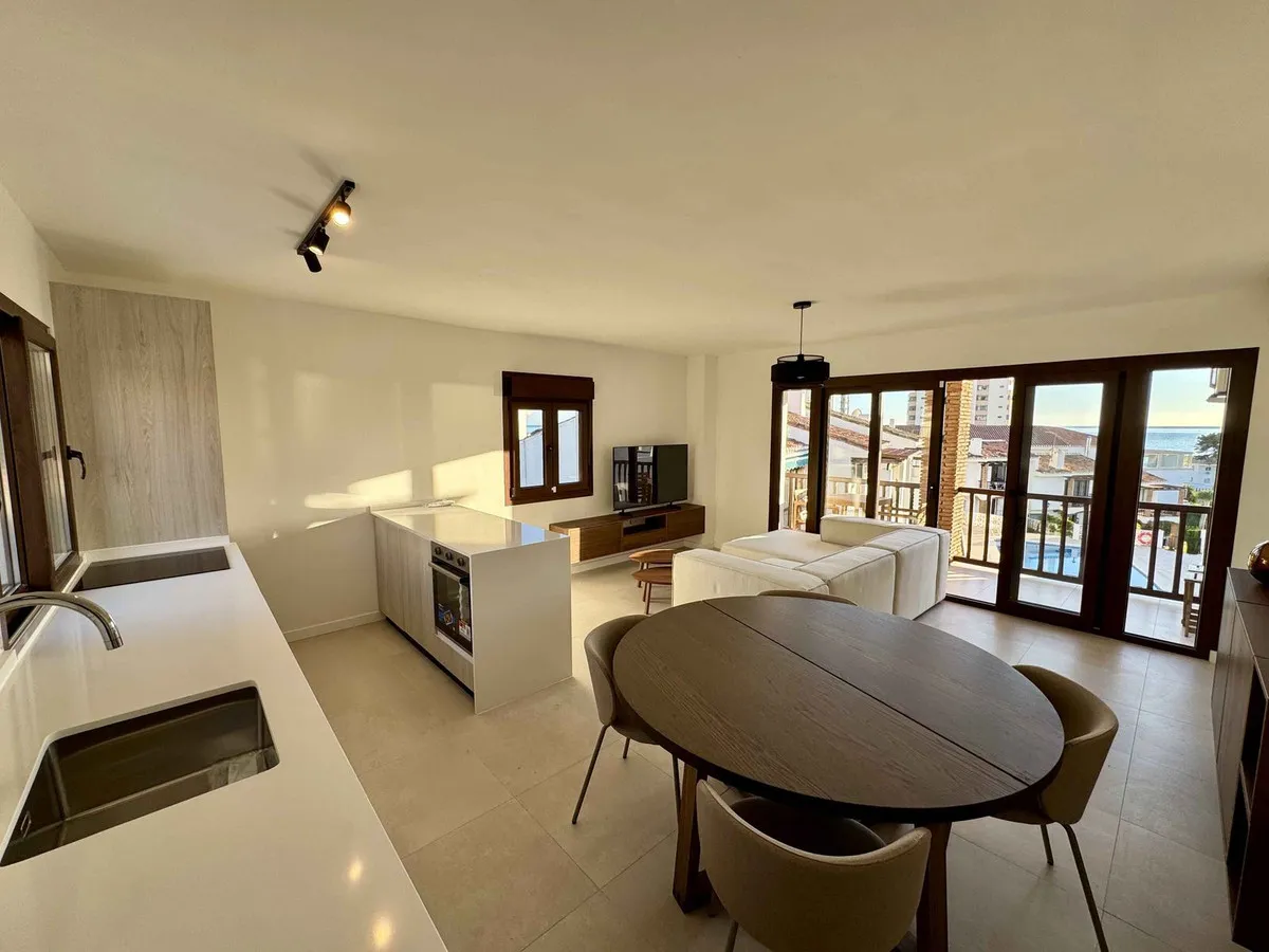 8b7a0a33-dd80-4c0a-af42-20befb9232ca