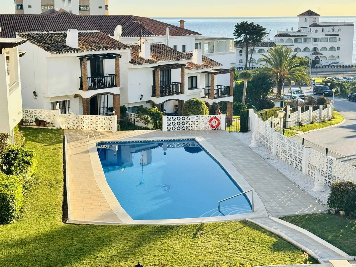 adc4f0f5-d6dc-4d34-b029-00f82b3c07cb