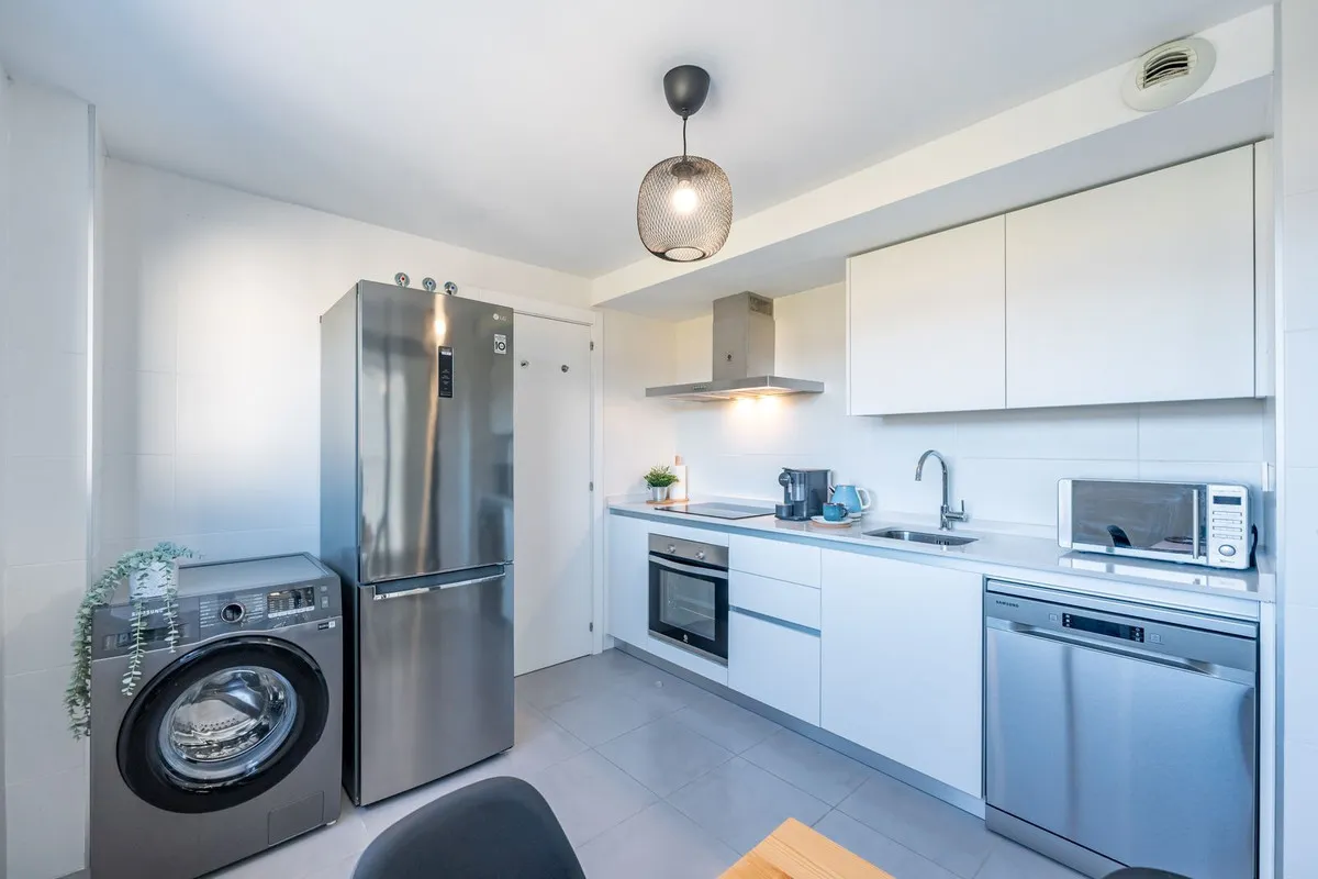 6d98ea8a-707e-4adb-a9b6-6619d1c6d968