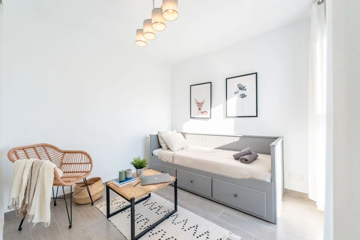 a12918e0-7339-4a54-a794-5b7ef60abf9d