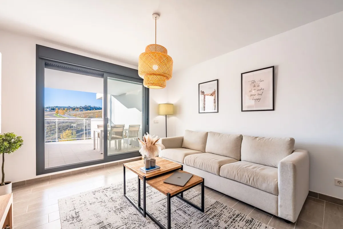 ac4dc07e-e74a-4334-8069-4dd611bfd934