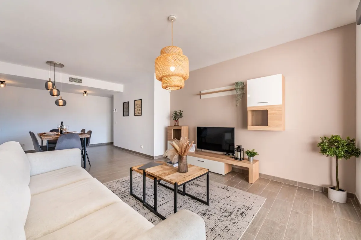 b2afa6f7-7bc4-4ead-904f-bec154ac74f2