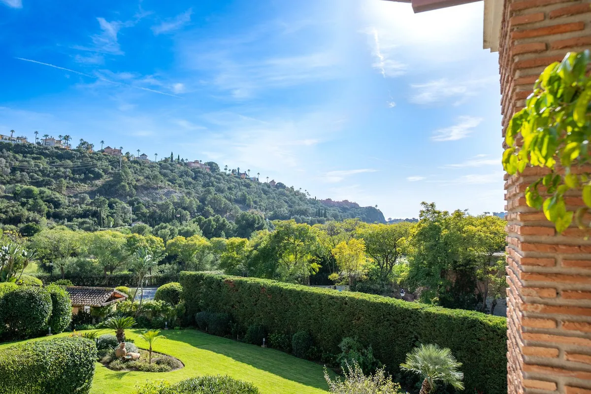 c5788180-01a8-42a2-bfd8-c079eaba5af1