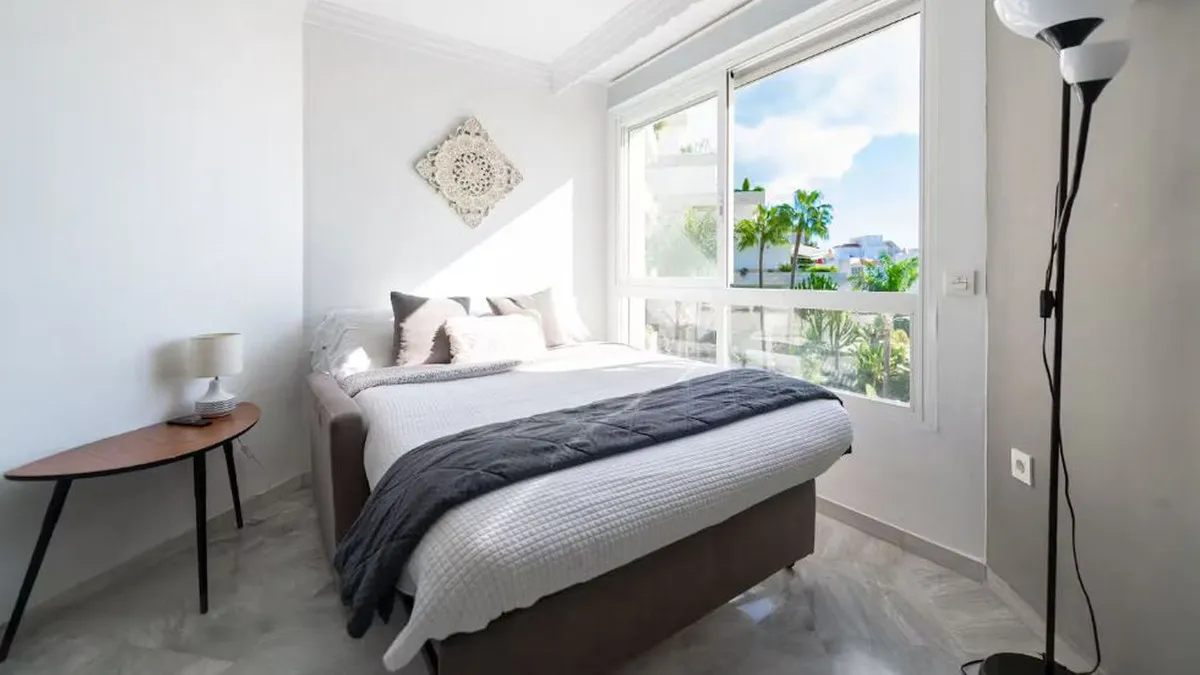 039b79e6-a0d6-443e-a616-609d56949782