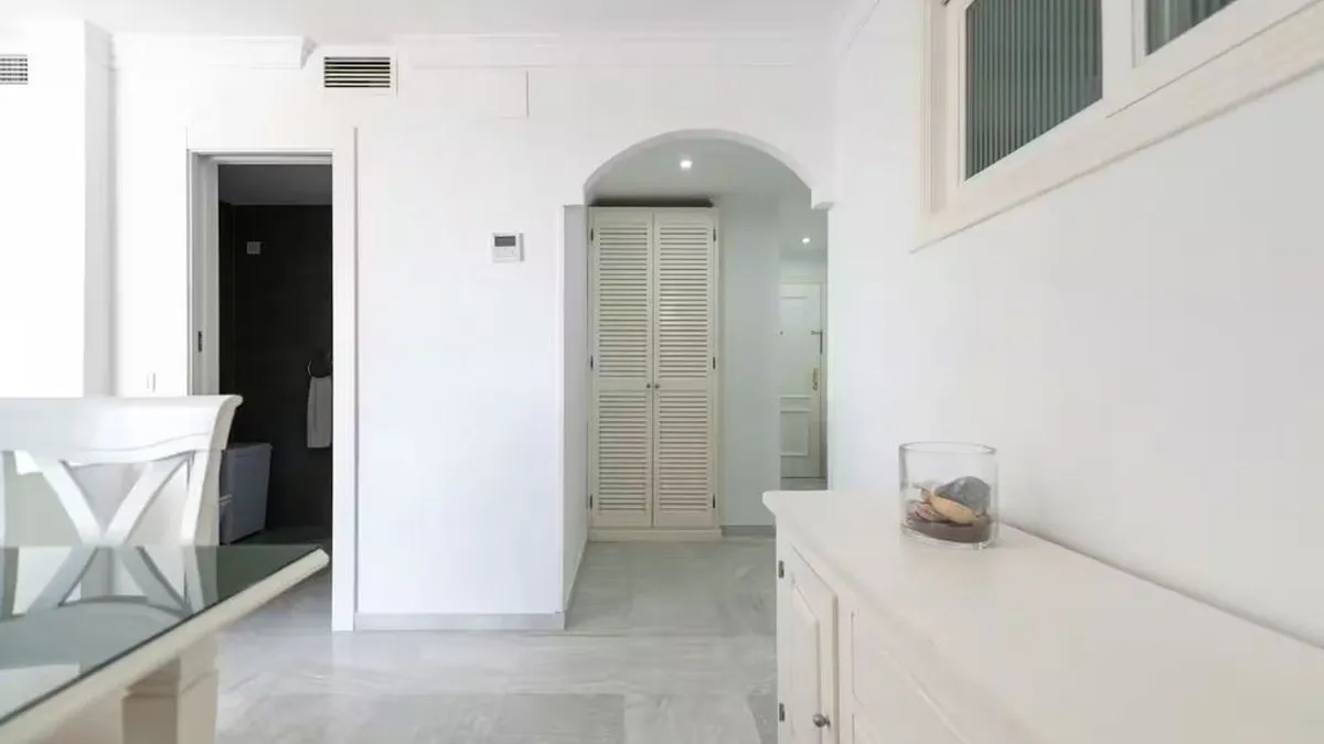 b4b2834c-388e-4a38-95cf-b0353c711e33