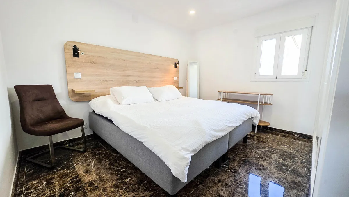 c9d3d68c-68de-4a60-b3df-2b7f45c6c09a