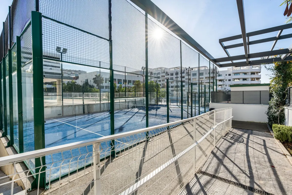 dcb63272-84f9-4b26-a216-3a6a8f0f1e25