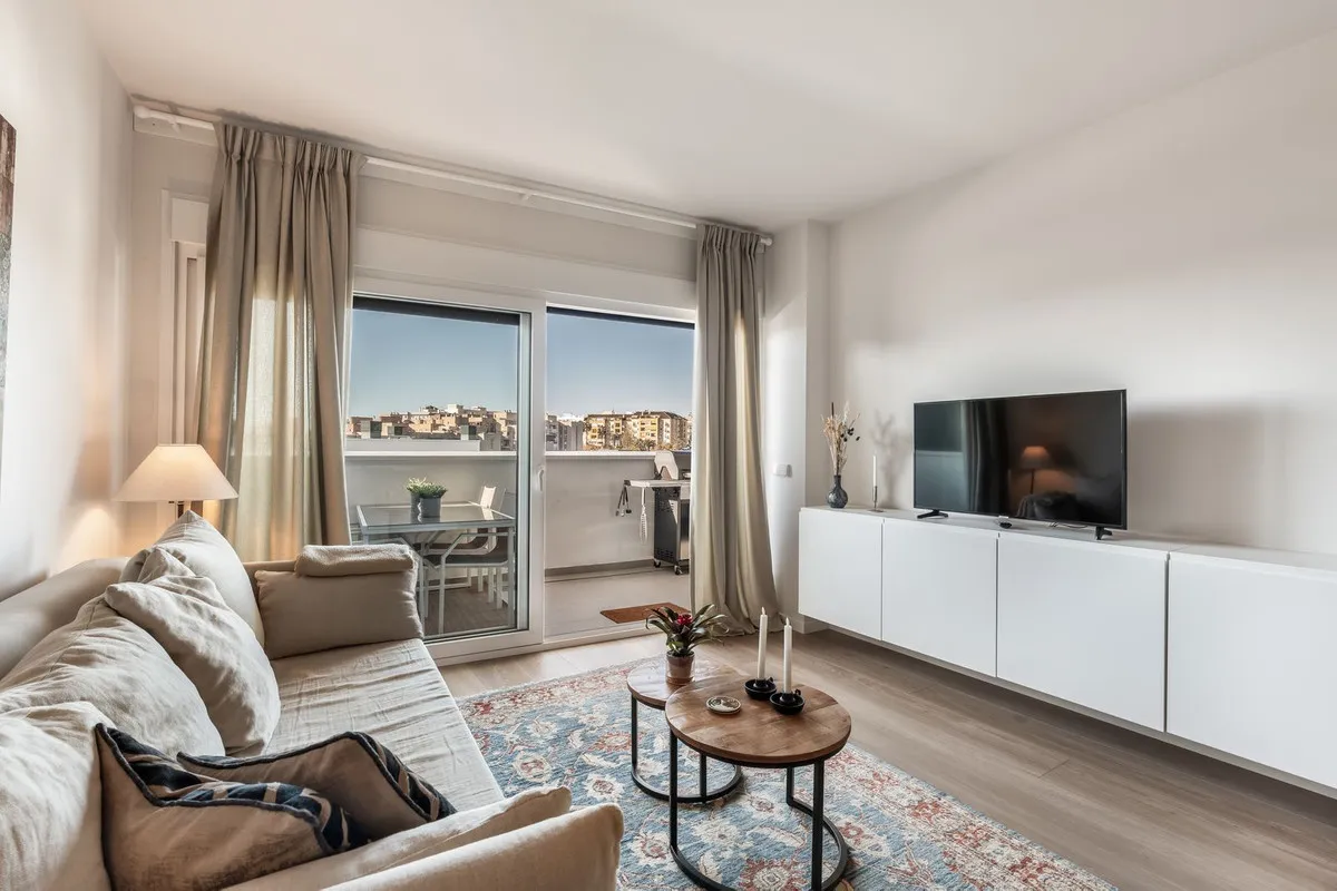 e1debfc1-fbb6-4f02-a445-cb43ea79abe0