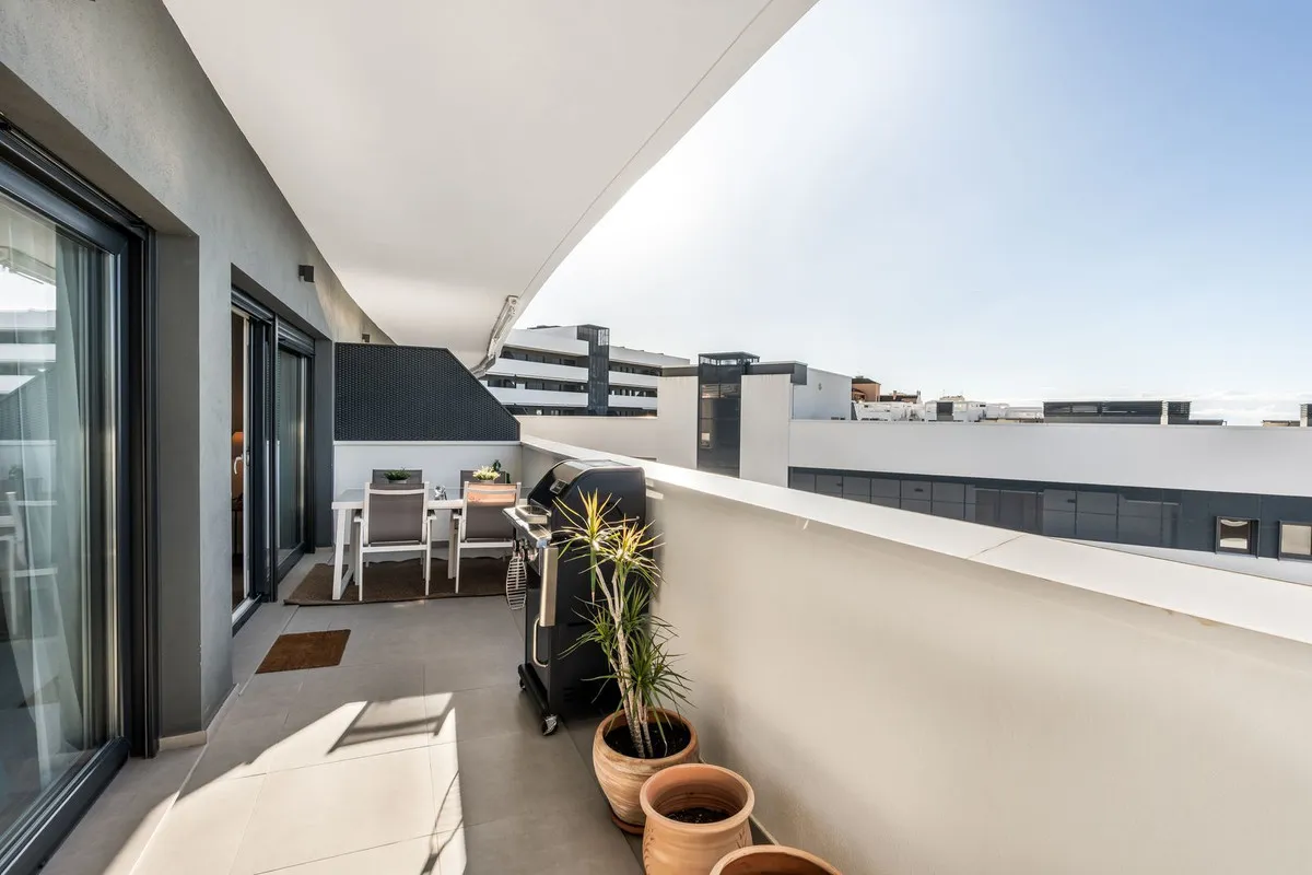 e1eef753-28e5-4886-95cc-29b6131475b3