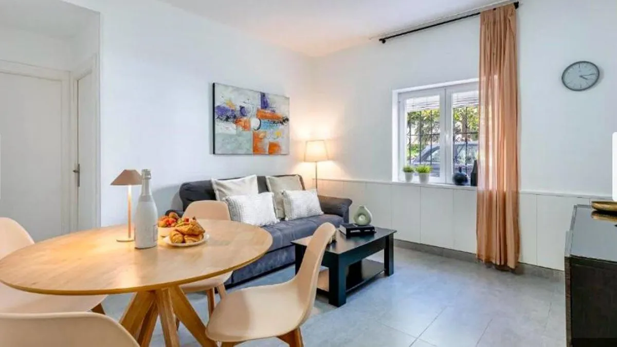 8e6a1190-c8ed-48ba-856f-be0b58de6e42