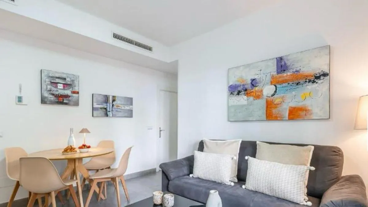 8eea07e2-b3f7-445b-abe3-576d651013c1