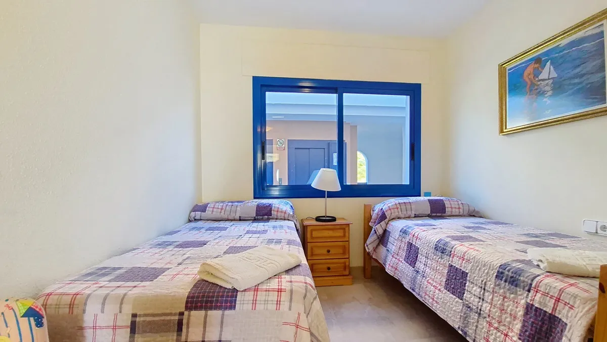 2de4d141-36f7-4da4-a552-45ab0d8ee1e3