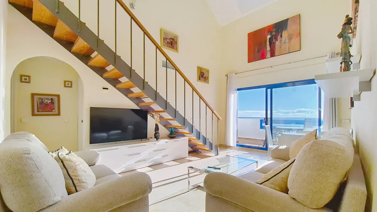 588aa771-c573-43e8-a9e8-2baefbe13974