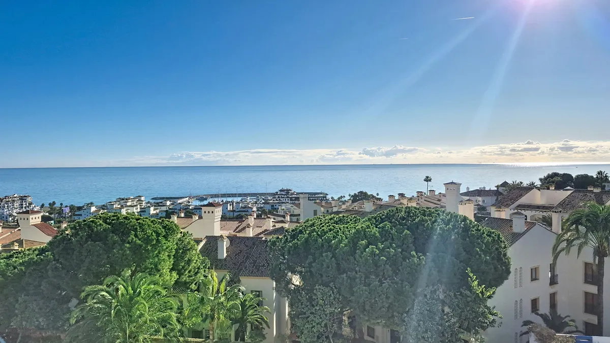 5d380390-0053-4efd-8f2d-36027941c9f0