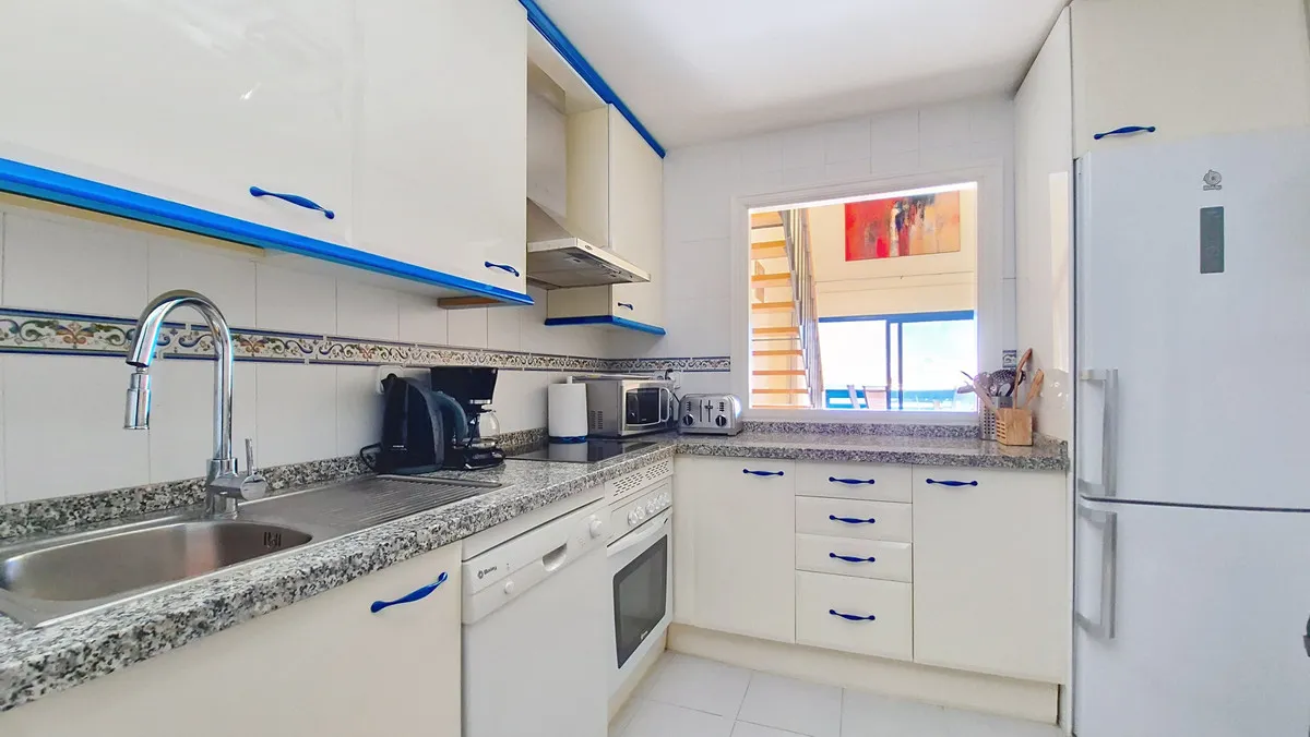 b613092d-36f2-4b6c-9a61-4b3b72e91b60