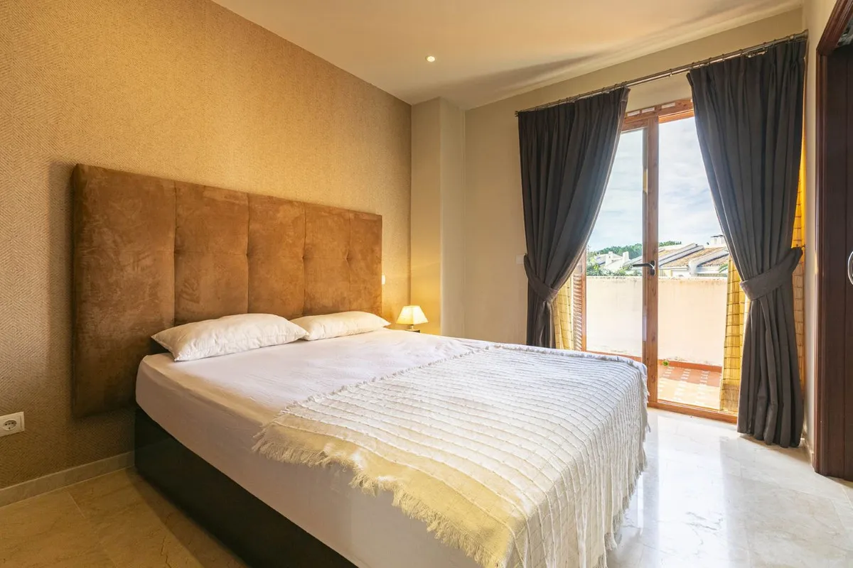 81e396ff-9a73-4cd7-b02d-84b686eec01e