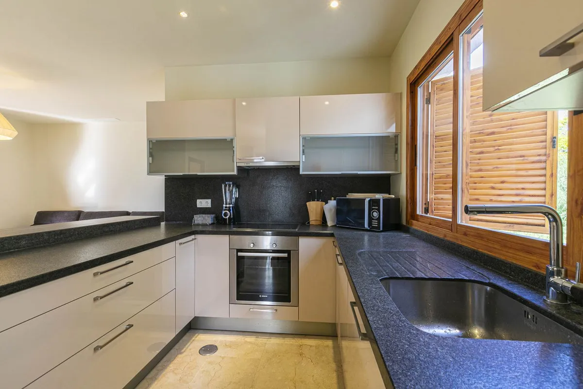 95e1608e-8143-4ede-957a-adf6d9b5caa9