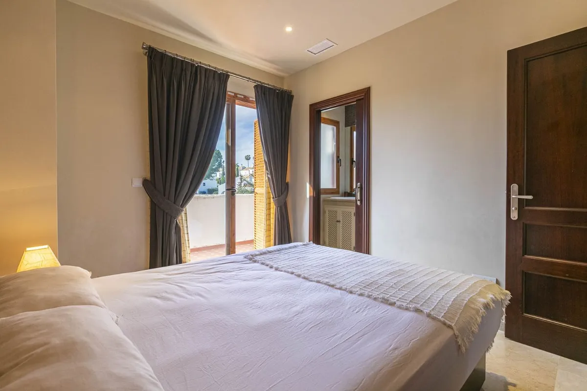 d21dd8ec-1734-4c95-bd61-d5f0b7bfad82