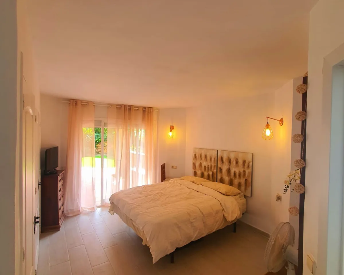 0e18733b-c3a9-42cf-a34b-81b7be53df78