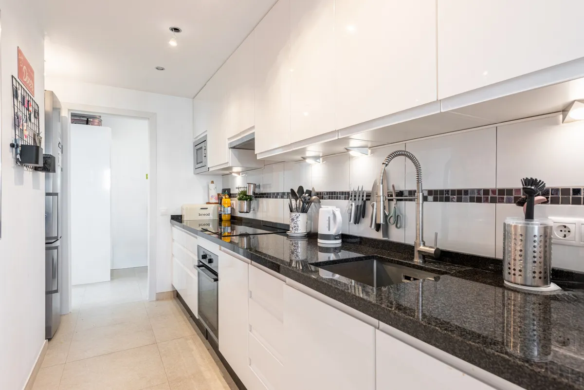 20cf7abe-6ddd-4a50-bc6d-b7cc9623c43c