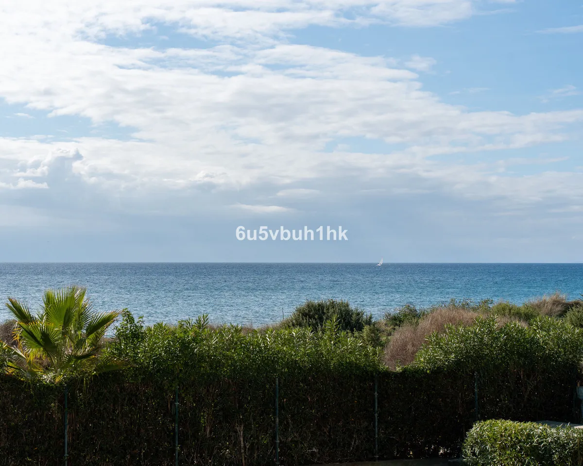 4e05cb6d-fa32-41d8-982d-a11961ad7a8e