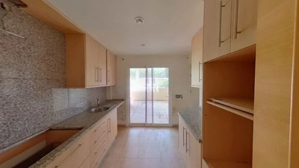 ce7ffe71-d30b-4ff1-931c-91219a00c23b