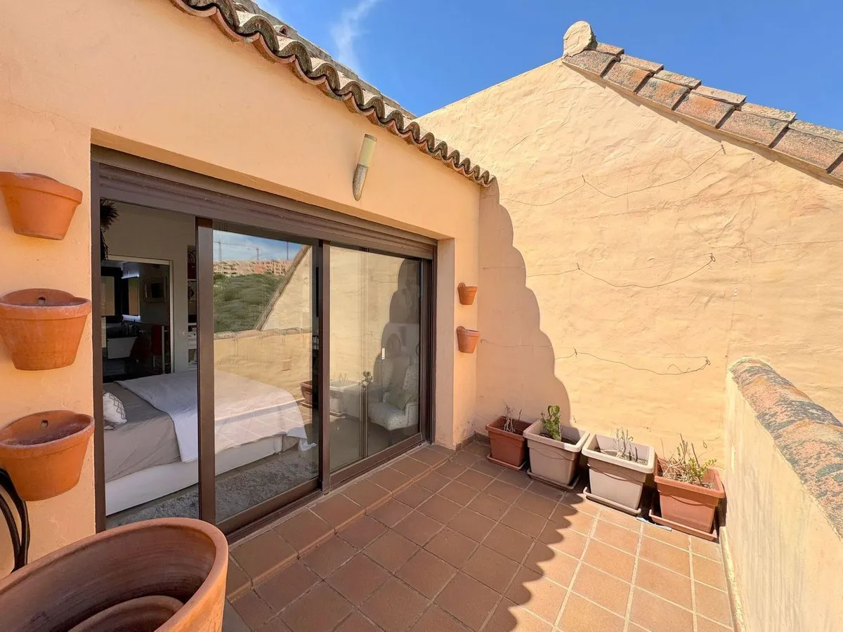 0094194e-cfdf-48a5-b3d9-3db2e550c7f3