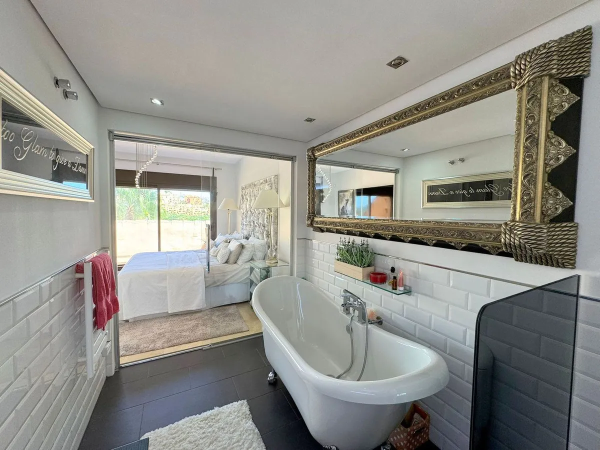 932d00c3-b52b-49c4-8a30-abdc10c2da8b