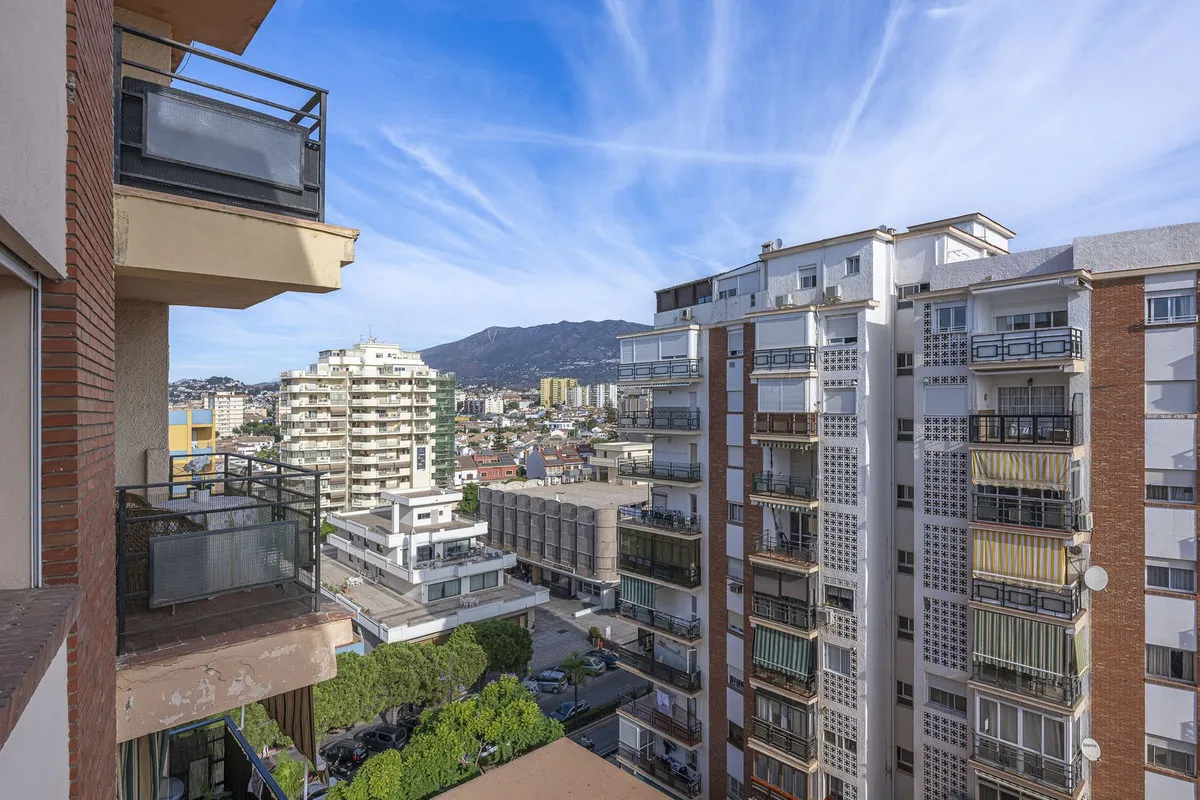 f1238ce3-2743-4b48-9c55-1b3f26c3a524