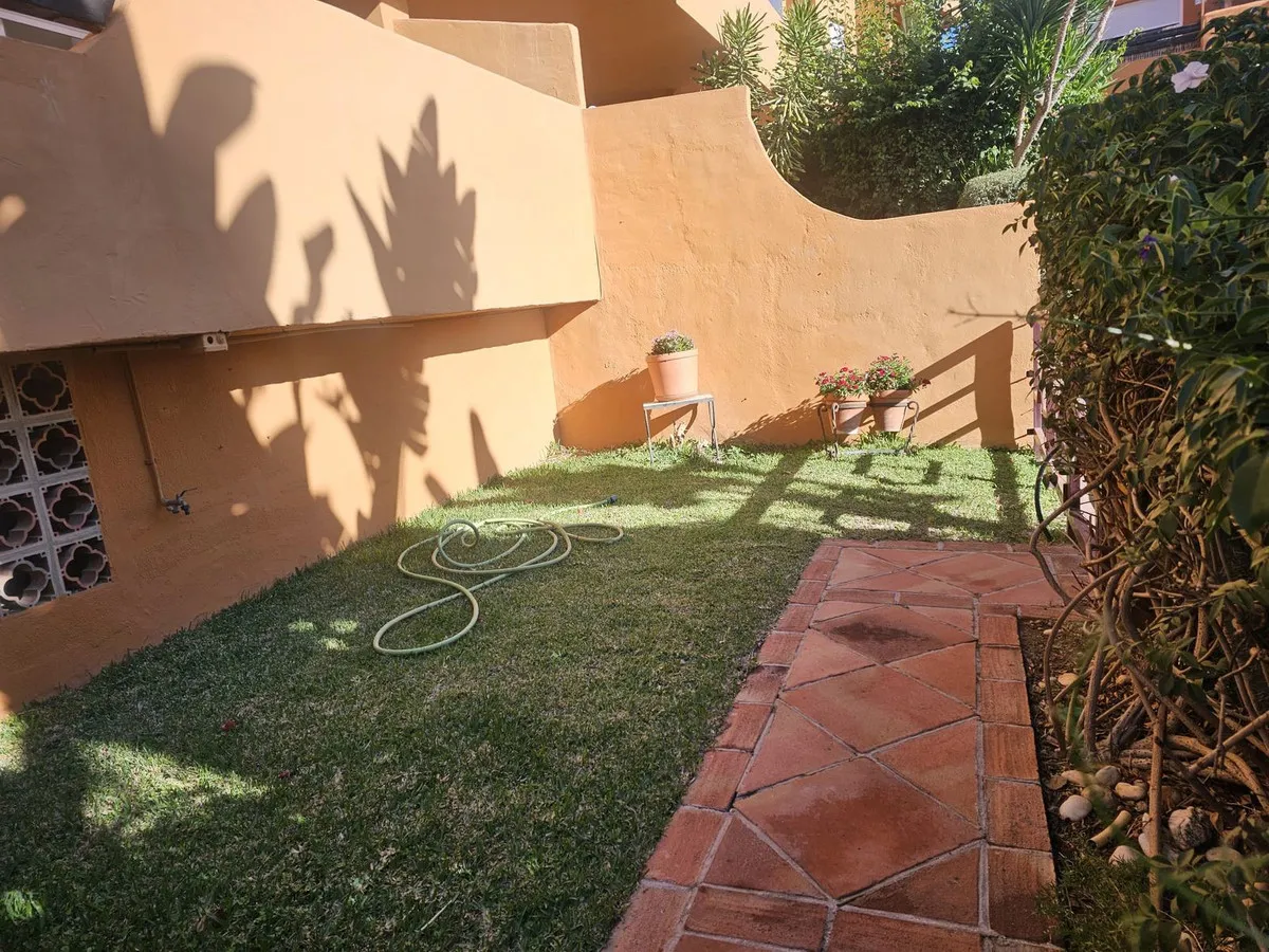 dffb592a-d1d7-4fd3-9e84-ff9688ef176c