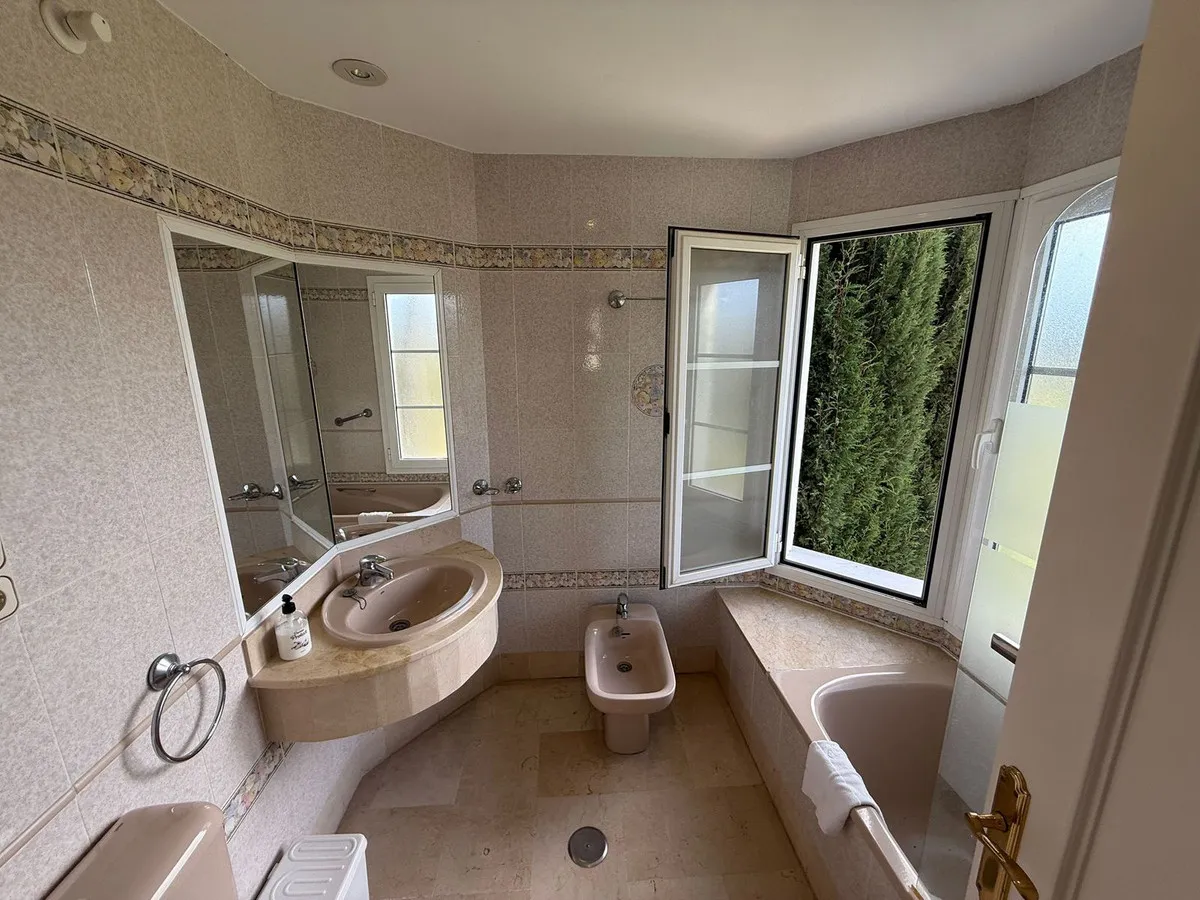 7285c841-c93c-478d-9086-43b153c9abf4