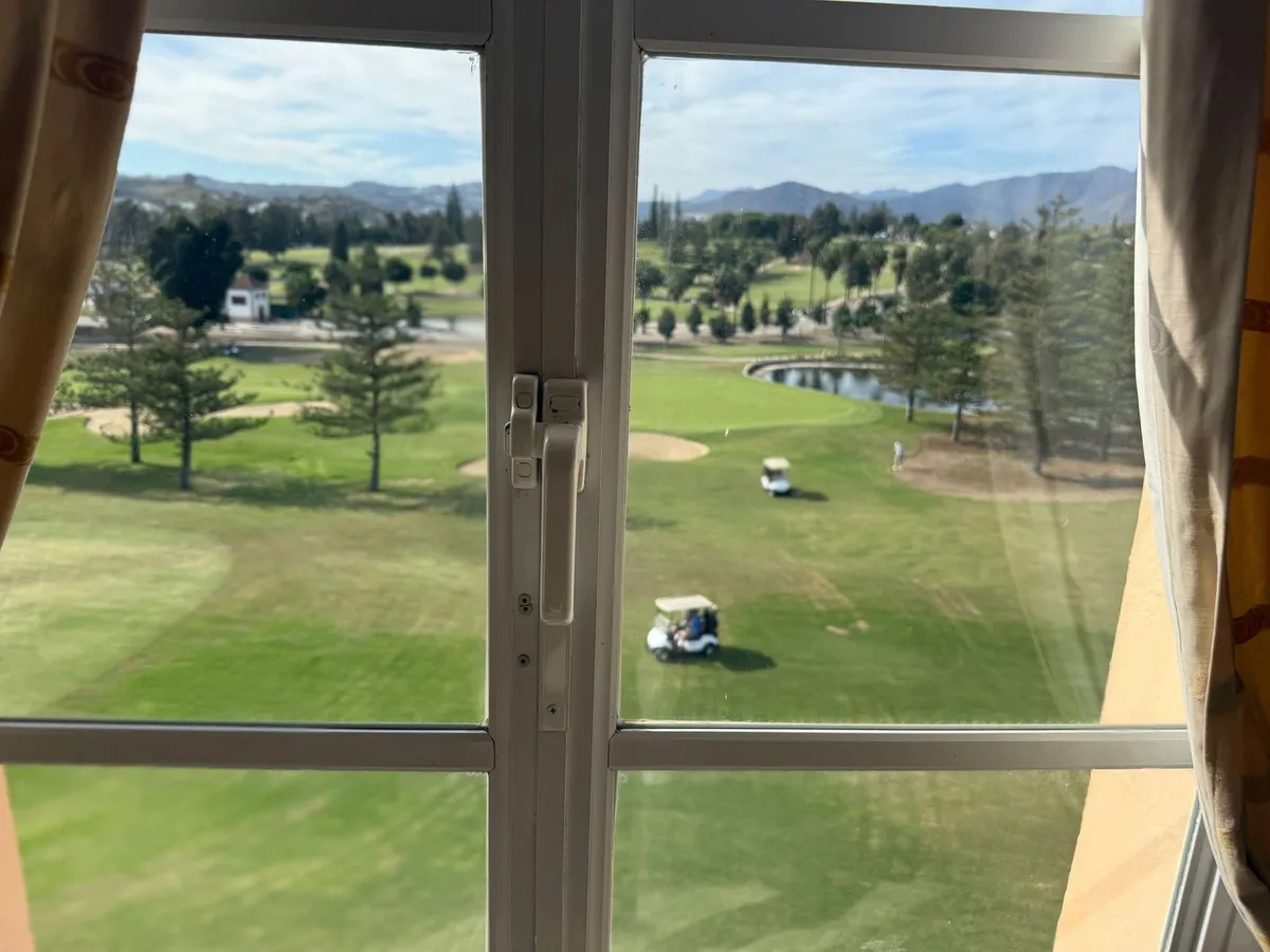 ea658dcb-5b51-4099-b2f4-6a7c8b5799e1