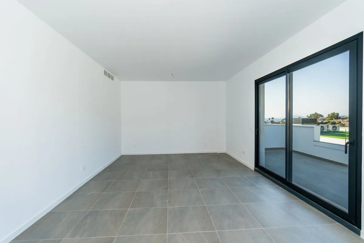 9601ae6a-e8d2-4d64-b9e2-6bfb51c53830