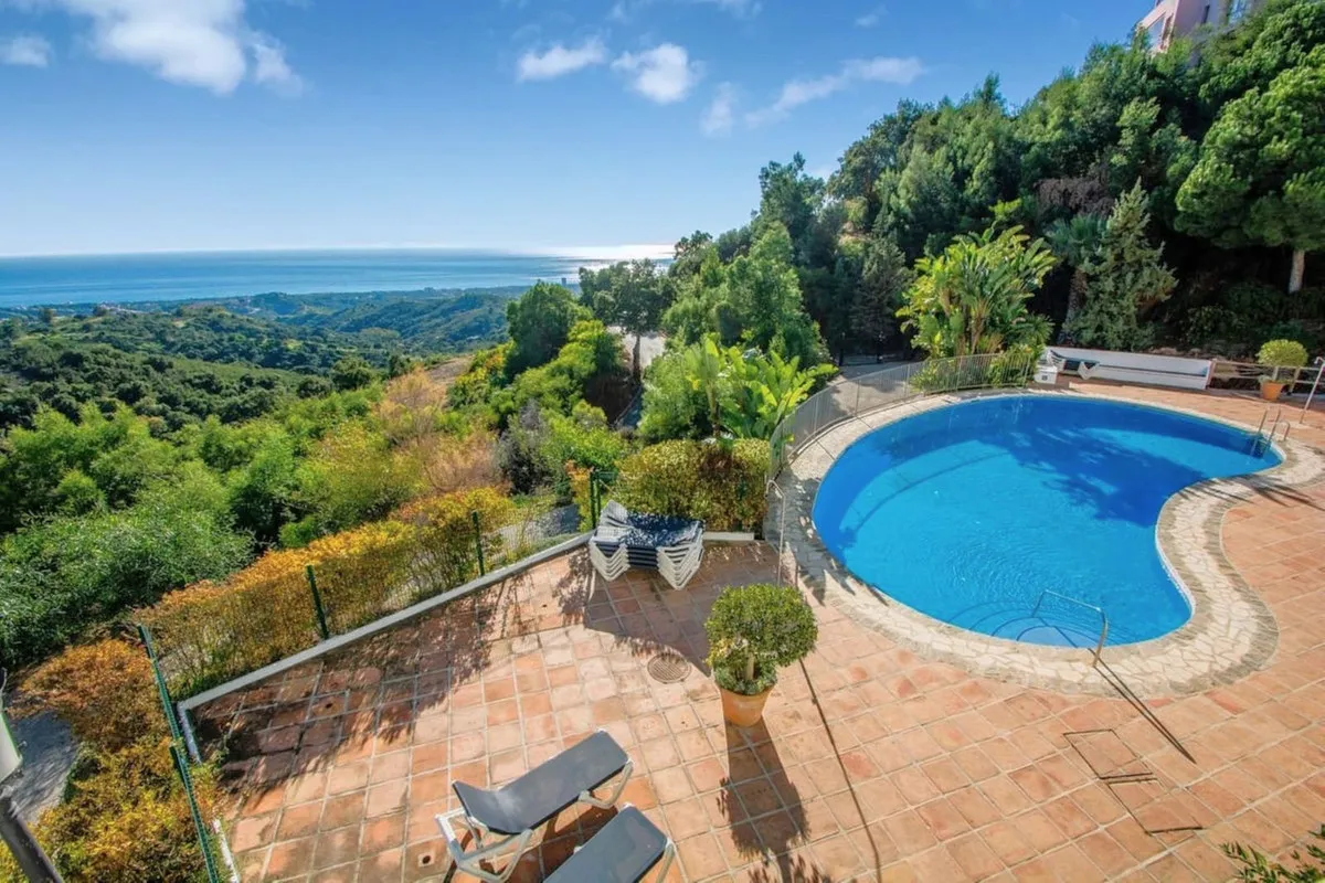 Panoramic Sea View Retreat in Elviria, La Mairena