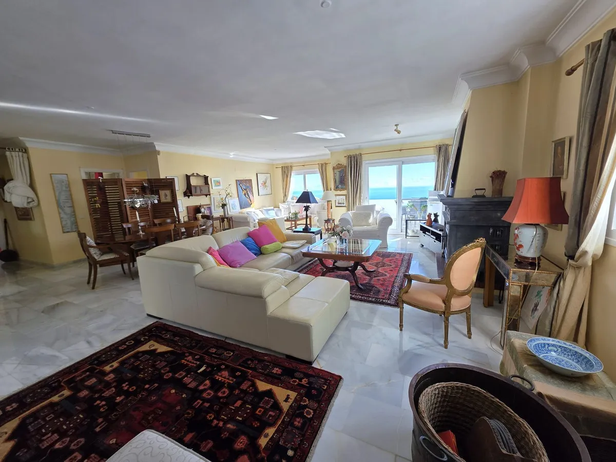 cbcde5e7-6adc-4050-99f9-8dd6fbe8f7f3