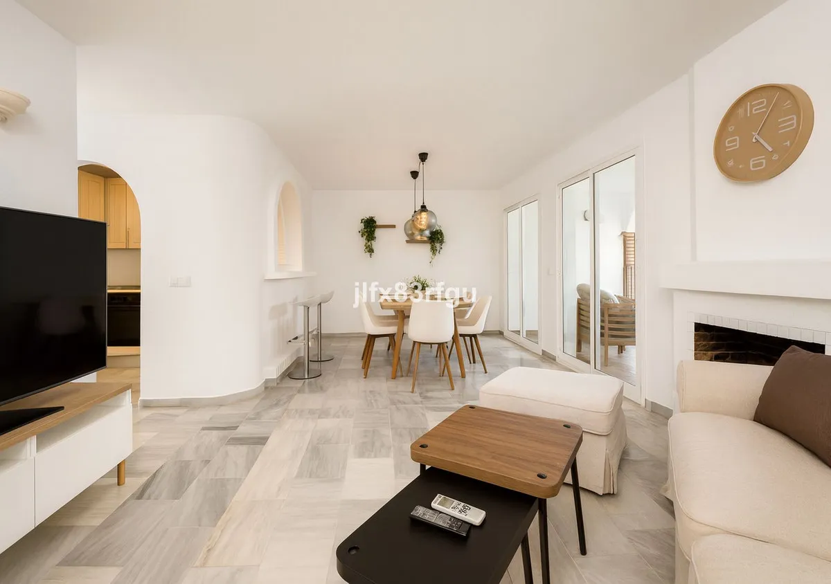 Renovated Frontline-Golf Apartment in La Siesta de Mijas
