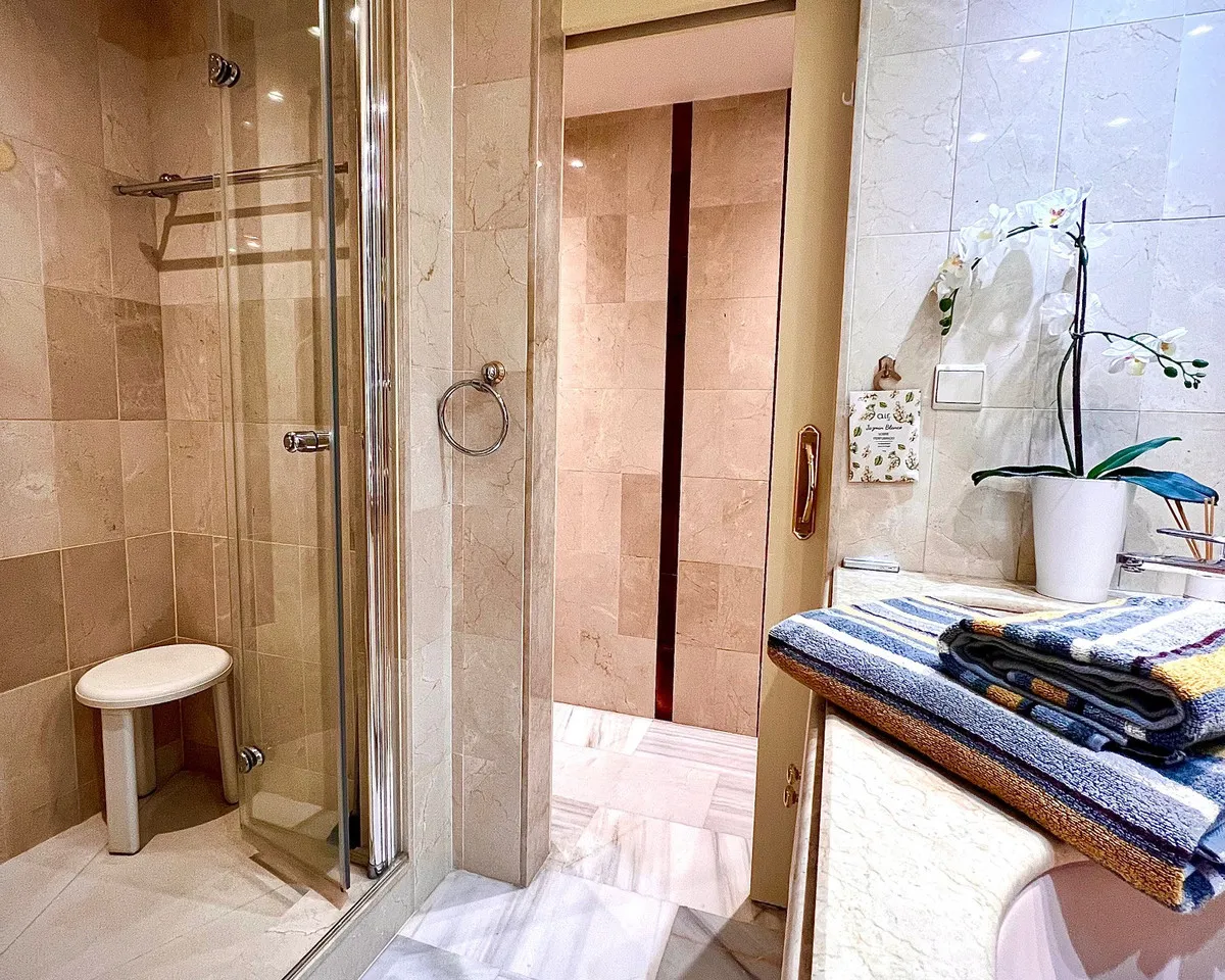 a581f519-a6b7-4804-b9f2-06e41ea1b54c