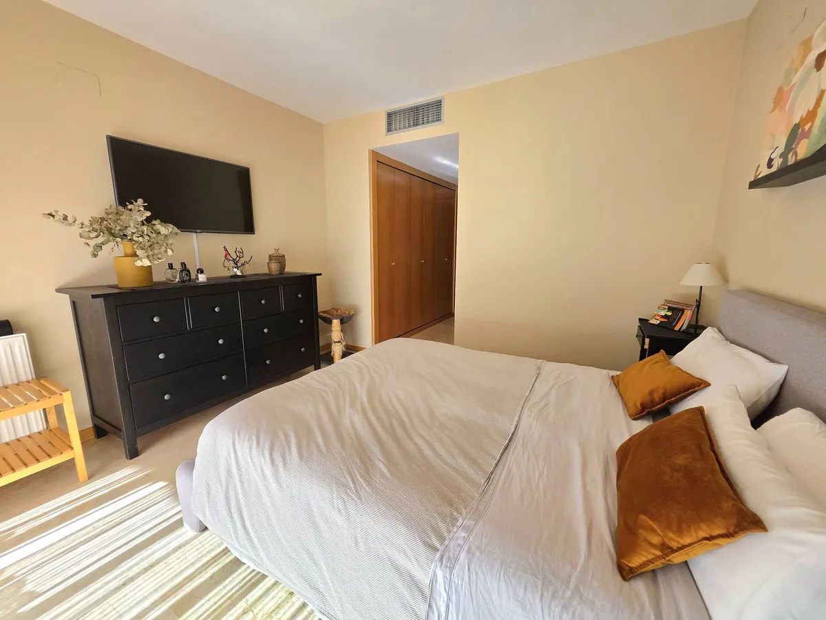 196fb6cb-adaa-44bd-baf5-e3944d2a1eda