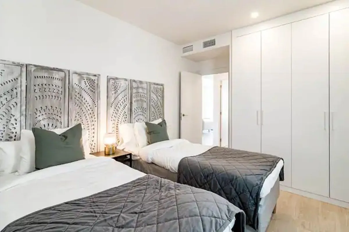 0929cacf-d9df-4e67-ab5d-5f5714386a2a