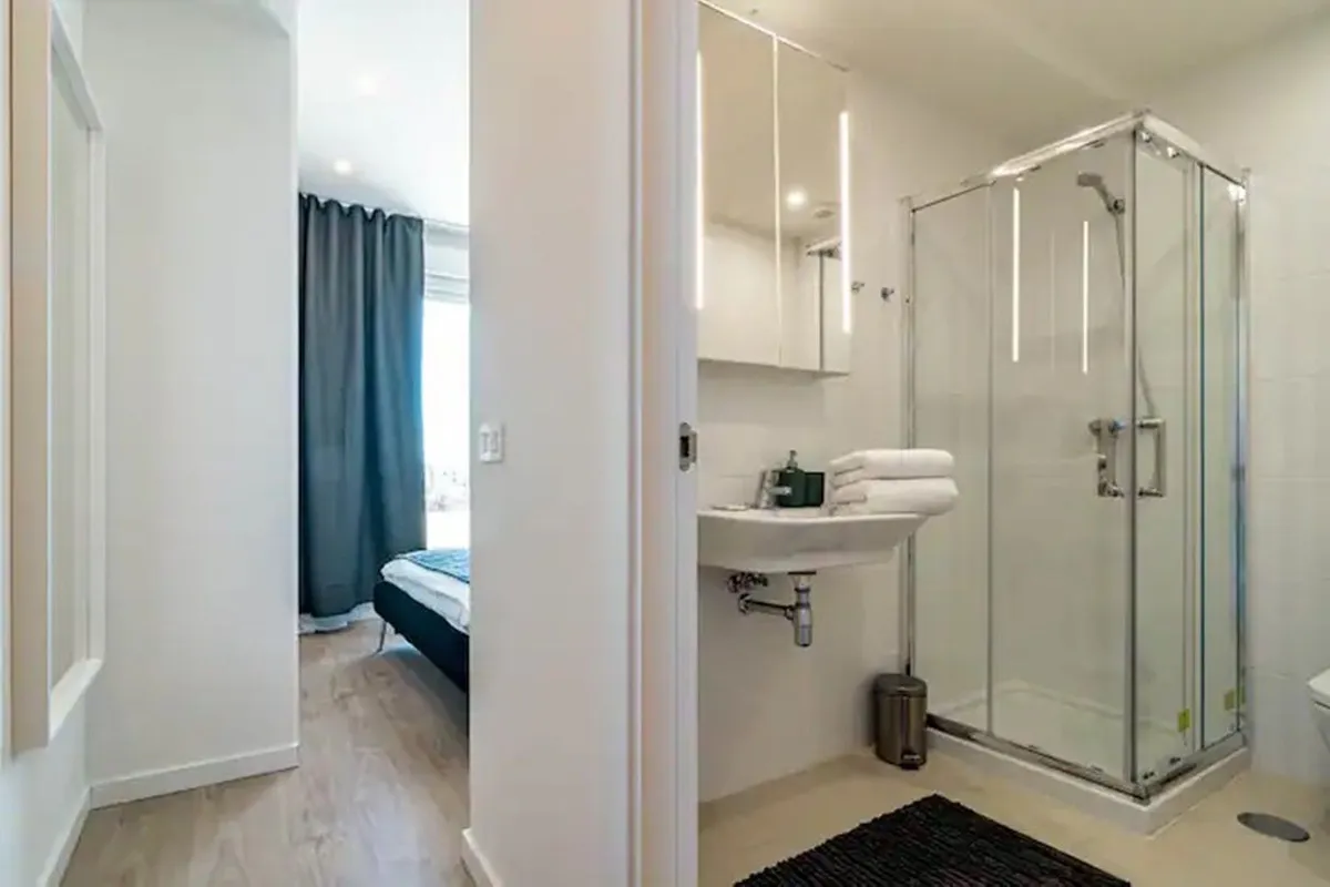 c6a240d1-14ca-4cd0-a6c5-4275b51d605a