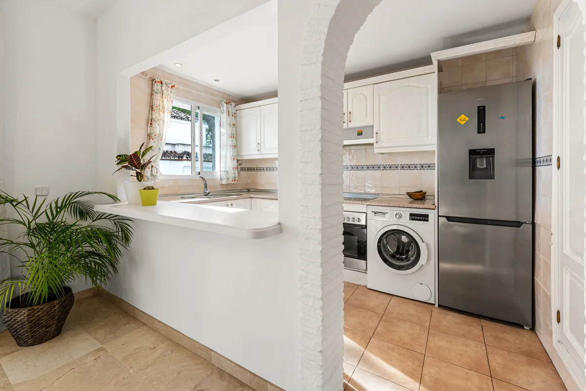 6a95183e-4e63-49ff-bbb8-1e7e6b1ae92b