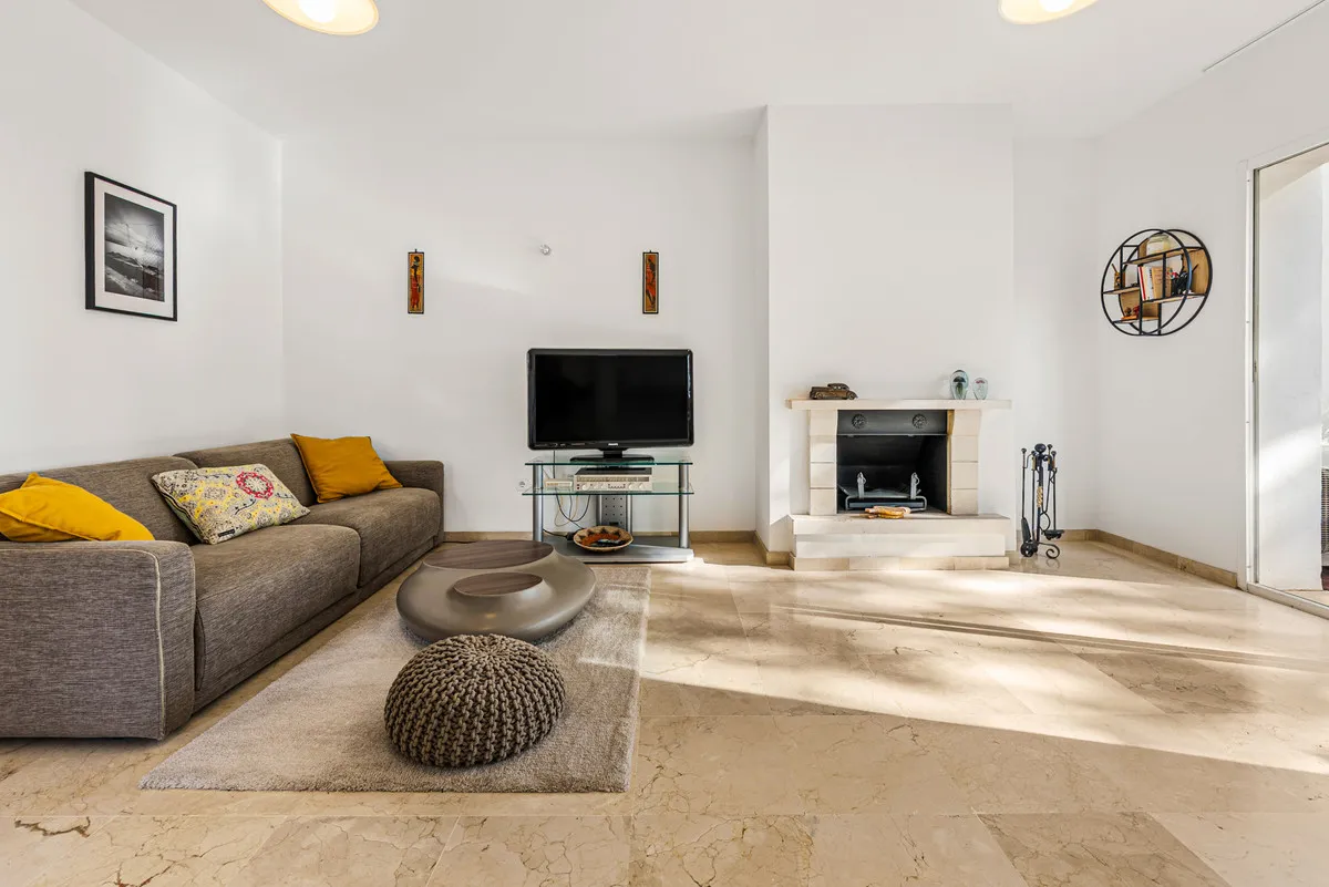 bb2a13c7-8ff2-43f5-b0d3-2ecfea164396