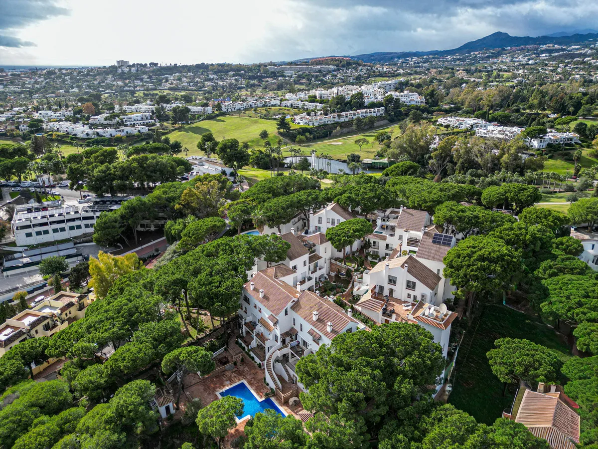 c0ac0fb4-b13c-456b-a187-31d78c240255