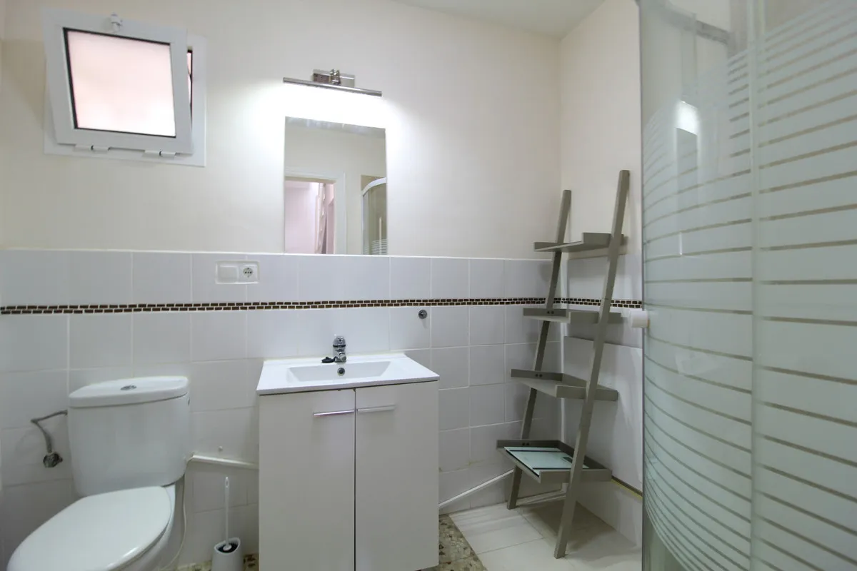 1b50a4a8-888c-4b4e-949b-b7ea8607bbfa